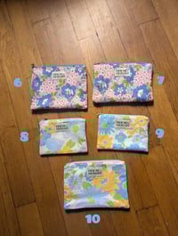 Image 5 of Pochettes et trousses de l'été