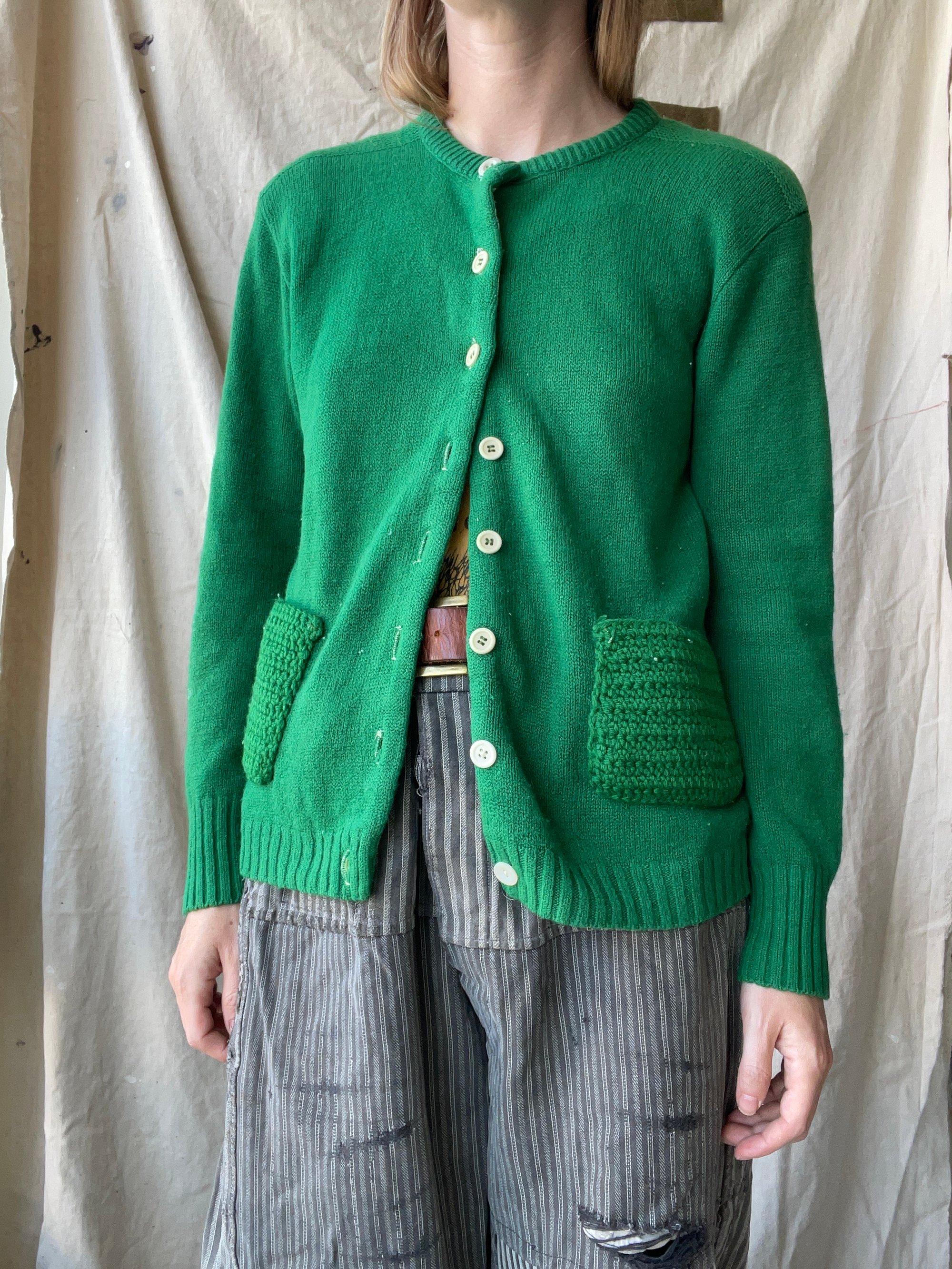 英国限定 S.E.H KELLY COTTON KNIT CARDIGAN Cardigan in ring-spun cotton in soot — S.E.H Kelly