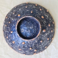 Image 6 of Dark Blue Paper Mache Bowl with Seashell and bronze rim – Handmade Coastal Decor