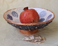 Image 8 of Dark Blue Paper Mache Bowl with Seashell and bronze rim – Handmade Coastal Decor