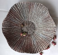 Image 4 of Rustic Wavy Paper Mâché Bowl – Lightweight Recycled Decorative Plate 