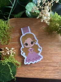 Image 2 of Marcapáginas de las hermanas Archeron del mundo de la Corte Noche