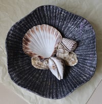 Image 1 of Black-Silver Wavy Paper Mâché Bowl – Coastal Style Decorative Plate 