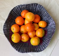 Image 5 of Black-Silver Wavy Paper Mâché Bowl – Coastal Style Decorative Plate 