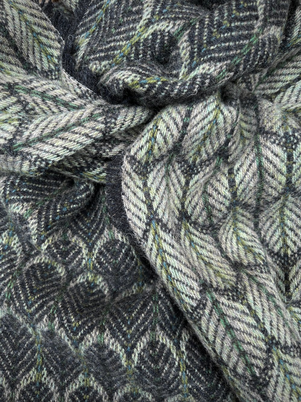Image of Apple & Graphite 'Feathers' design scarf