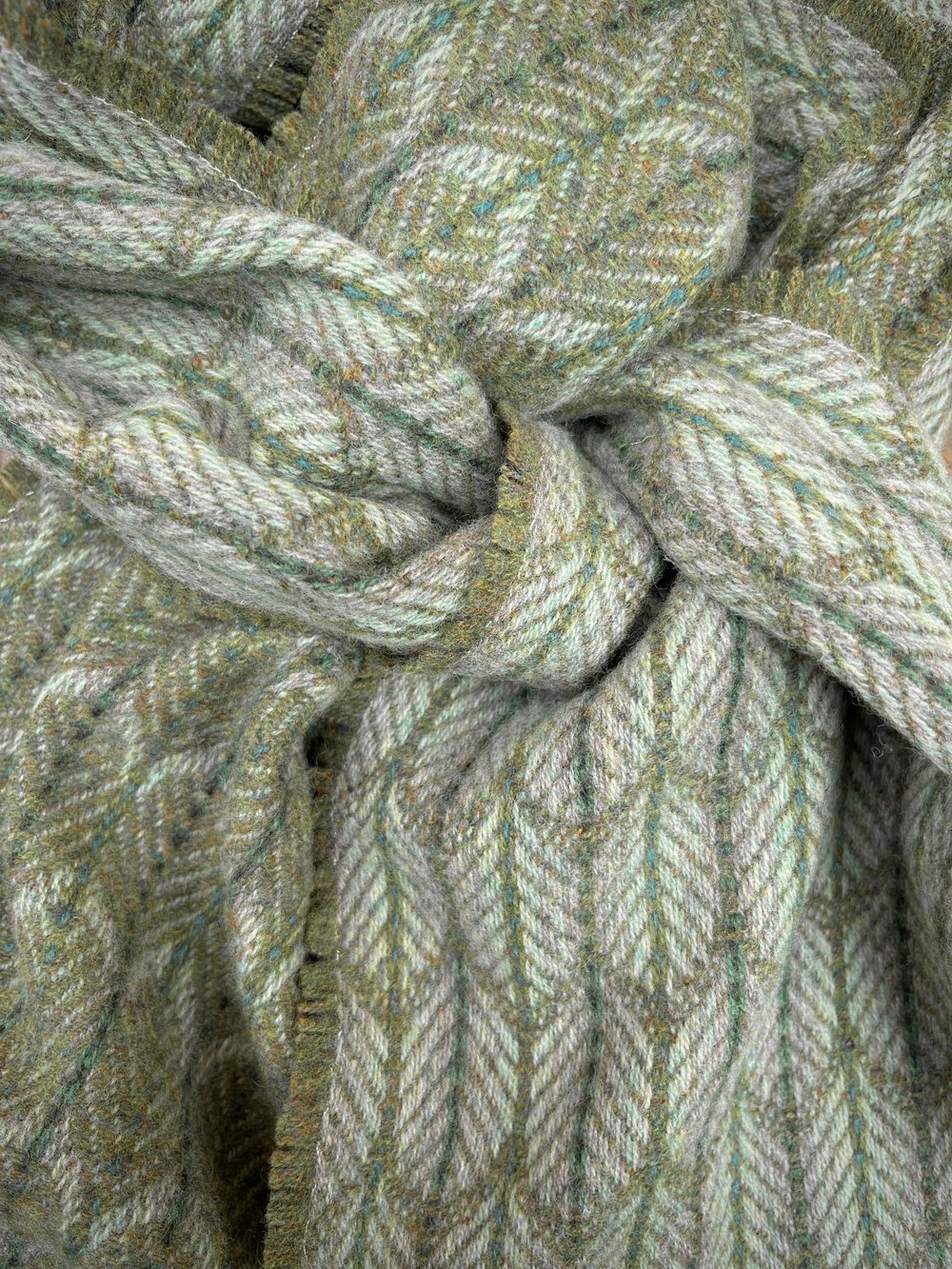 Image of Apple & Moss 'Feathers' design scarf