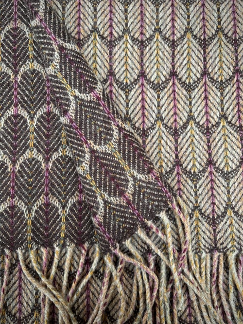 Image of Damask & Peat  'Feathers' design scarf