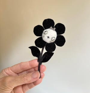 Image of Happy Daisy in Black