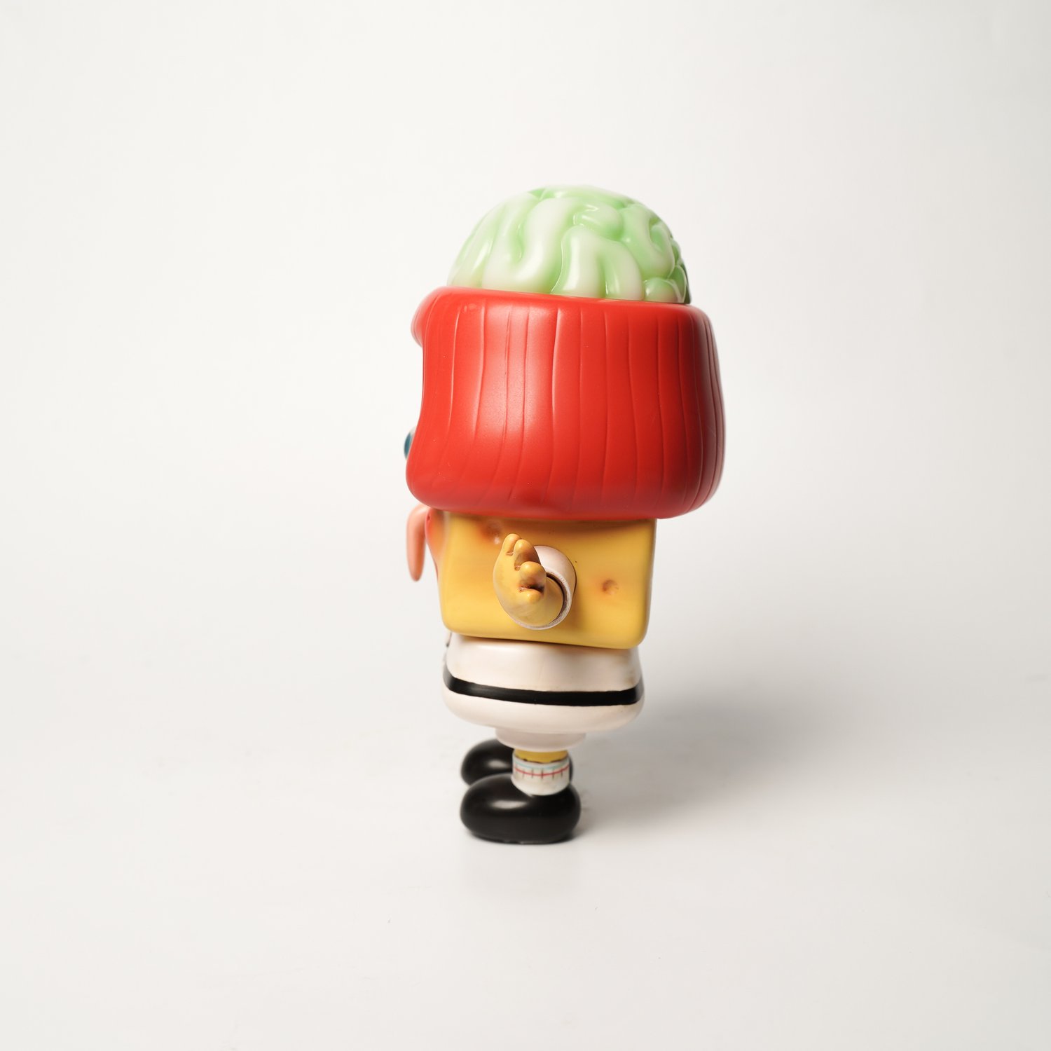 Image of QUEENIE FOK ZOMBIE SPONGEBOB 