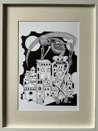 Image 2 of Lazy Bones