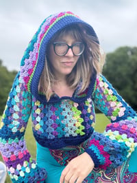 Image 2 of AURORA - Cropped crop hooded jumper/sweater hood - flared bell sleeve - handmade crochet - vegan ...