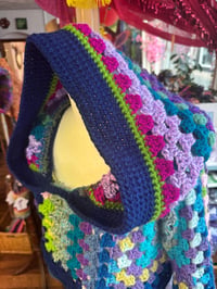 Image 5 of AURORA - Cropped crop hooded jumper/sweater hood - flared bell sleeve - handmade crochet - vegan ...