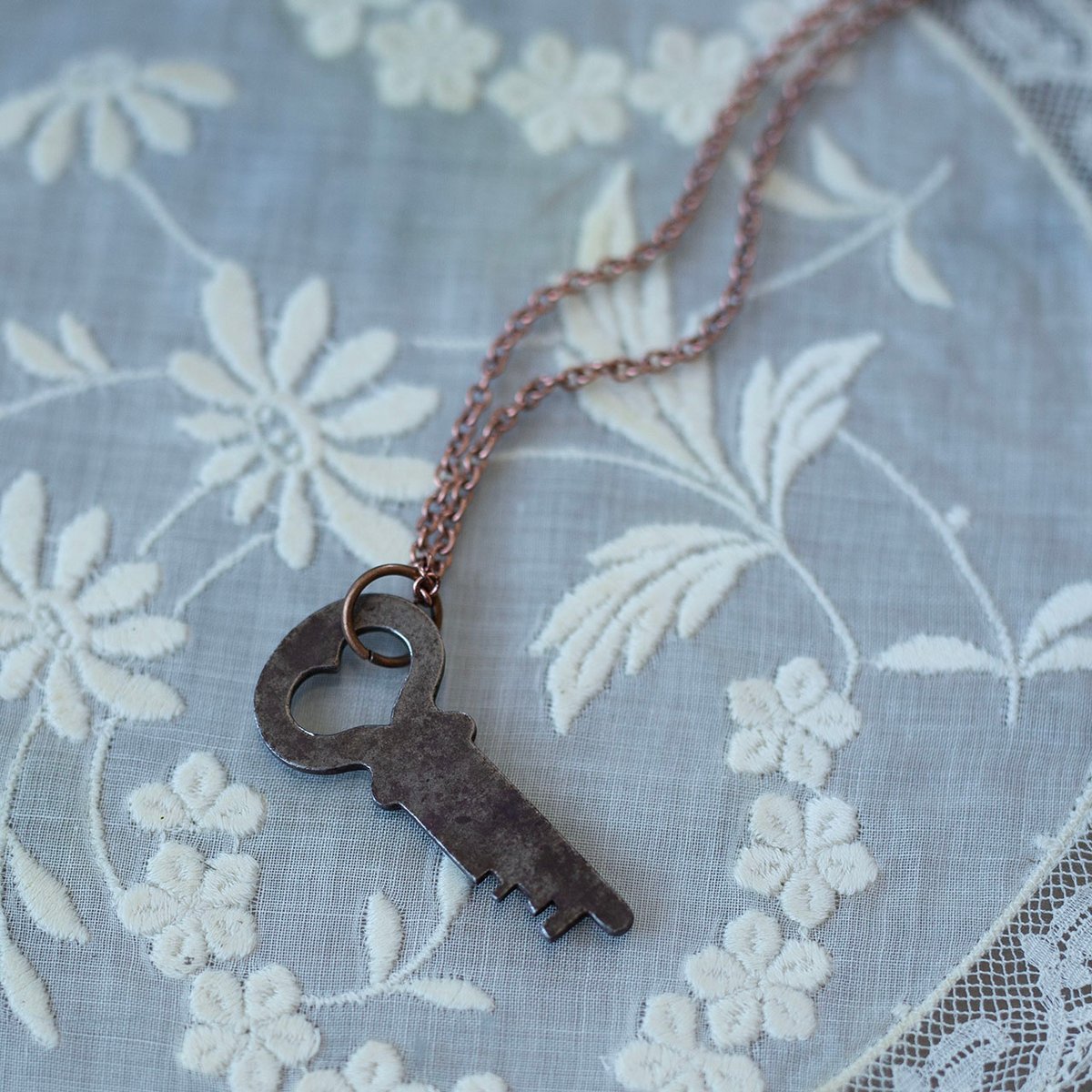 Heart-shaped flat key necklace