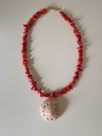 Image 2 of Shell Pendant Neck Lace