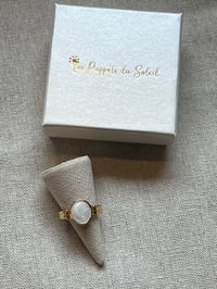 Image 5 of Cameo Pearl Ring – Adjustable Stainless Steel