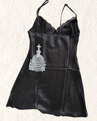 Image 2 of The Vampire Slayer dress in black 