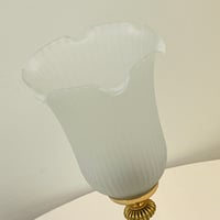 Image 5 of Lampe vintage en laiton doré et opaline tulipe plissée corole vintage 