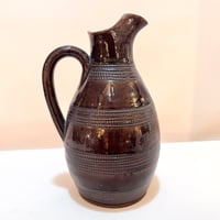 Image 1 of Ancien pichet marron foncé en grès vernissé du Berry vintage 1950