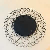 Image 9 of Miroir soleil rond oeil de sorcière en fer forgé noir  Années 50 - 60