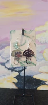 🍄 Silver Metal Mushroom Earrings – Silver Hooks 🍄
