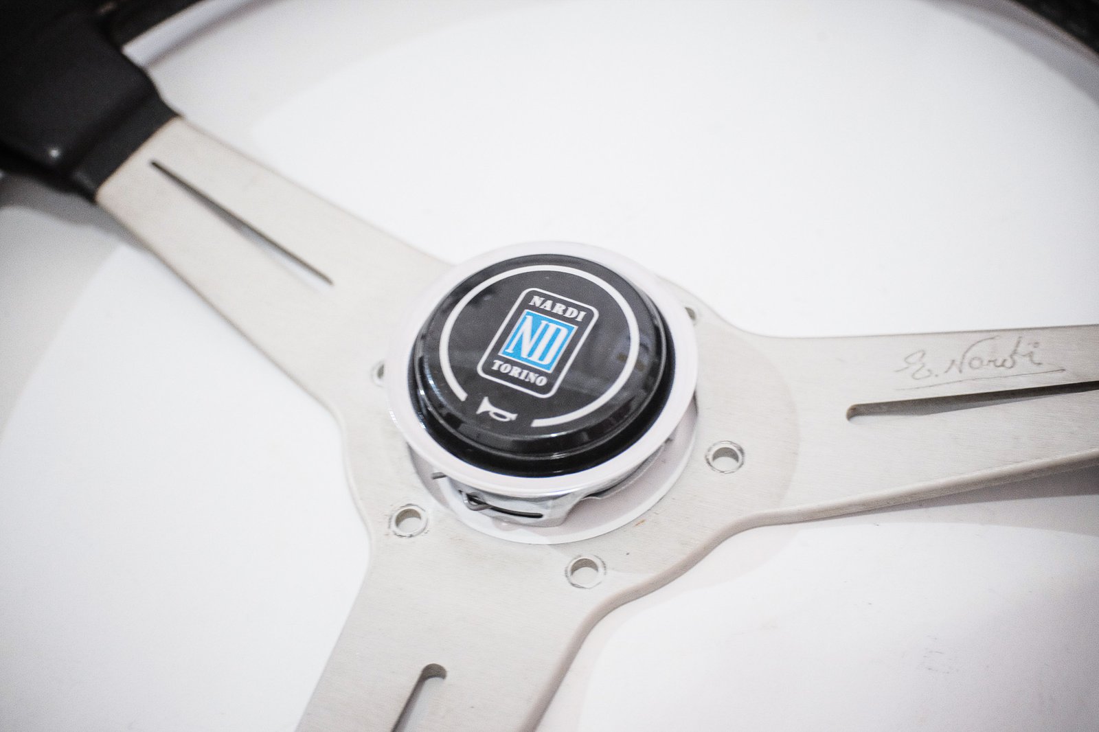NARDI　トリノ Nardi Torino Classic 325mm Silver | SevenStars