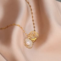 Image 3 of Seashell Elegance Necklace 