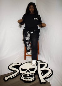 Image 3 of signature tee - black
