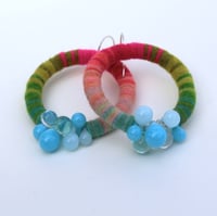 Image 2 of Felt Hoop earrings with glass bubbles (watermelon sky)
