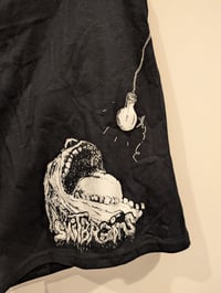 Image 2 of mouth shorts