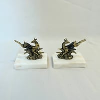 Image 2 of Deux serre-livres Art Déco Gazelles en marbre et métal bronze 1930s