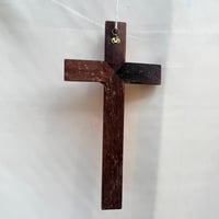 Image 6 of  Grand Crucifix ancien XXe en chêne laiton et métal patiné bronze - 40 cm 