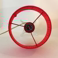 Image 8 of Lampe à poser en cristal vintage 1940 - 50 et abat-jour plissé ruban rouge