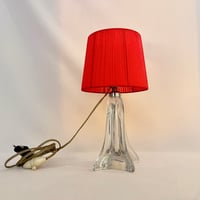 Image 3 of Lampe à poser en cristal vintage 1940 - 50 et abat-jour plissé ruban rouge