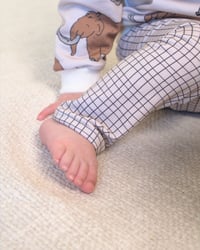 Image 2 of LEGGING ALMA carreaux beige | Coton biologique