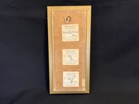 Image 9 of Cadre bois doré et 3 véritables papillons naturalisés sous verre - vintage 1970s 