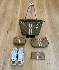 Image 4 of MAXI CARTERA LAUREL 