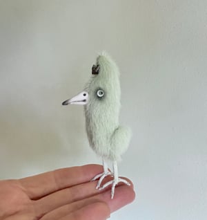 Image of Tall Tweeter Bird in Green 