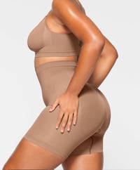 Image 1 of SKIMS- seamless mid thigh Shorts -Sienna