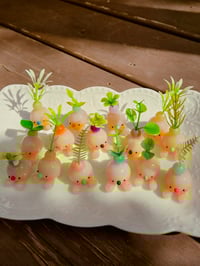 Image 5 of Mystery Plimbo desk sprite