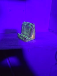 Image 5 of Phone holder 9