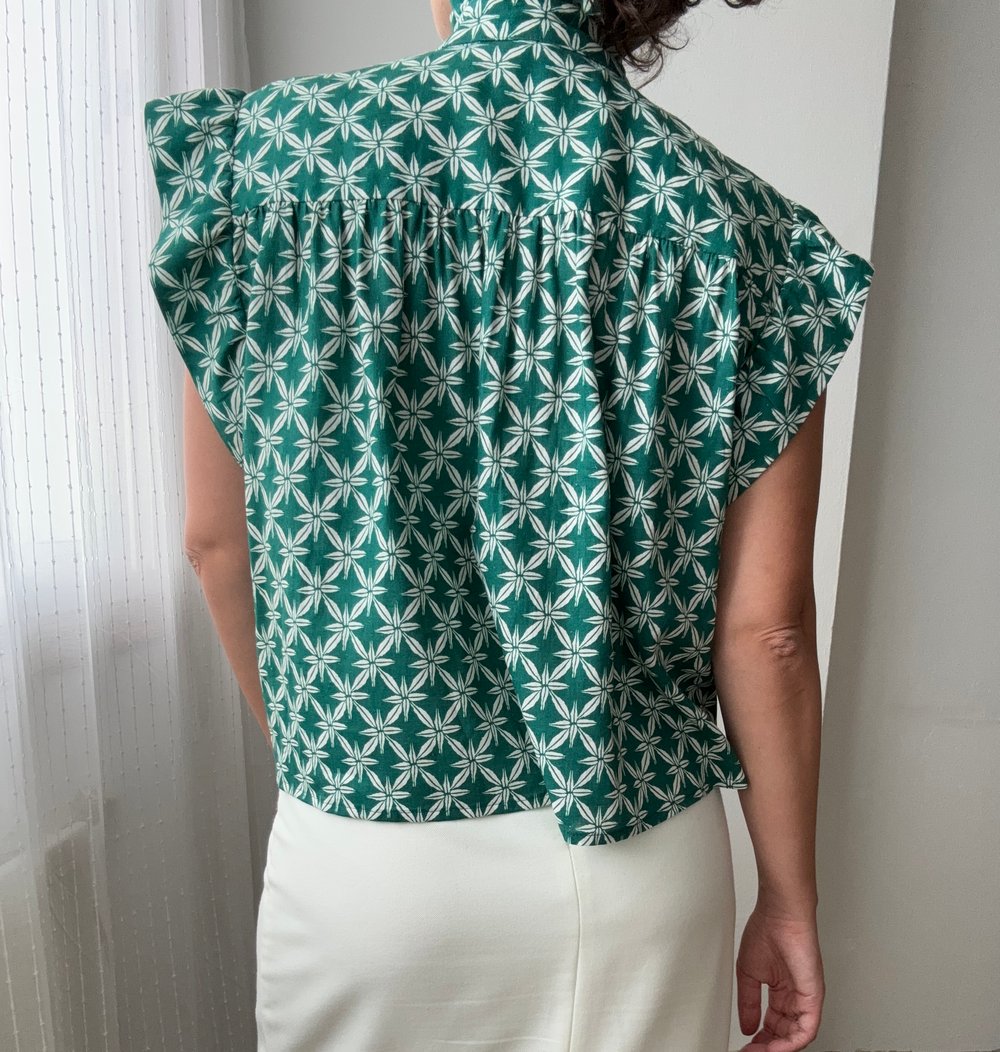 La Isla shirt
