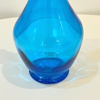 Image 2 of Bouteille vintage en verre bleu - Made in Belgium 1960 1970 - Carafe
