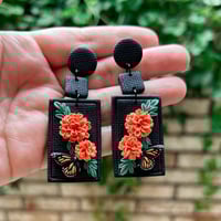 Image 1 of Marigold & Butterfly 