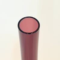 Image 6 of Vase soliflore allemand Lauscha Thuringe Glaskunst RDA verre fin prune vintage 1960s