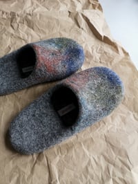 Image 2 of GROUNDED GREY wool slippers