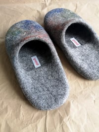 Image 4 of GROUNDED GREY wool slippers
