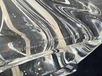 Image 9 of 1 - Pied de lampe à poser signé Daum, cristal, avec abat-jour plissé ruban, années 50 - 60