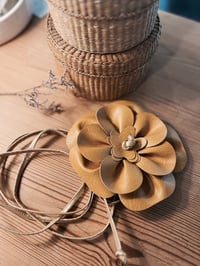 Flower Belt – A Sweet Gift for a Dear Friend
