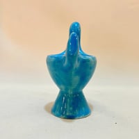 Image 5 of Coquetier poule en faïence bleue de Lili Valentin - Vallauris - années 50 - 60
