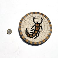 Image 3 of Plaque murale vintage en mosaïque style romain antique - Scorpion 